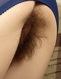 you really enjoy the view of hairy pussy